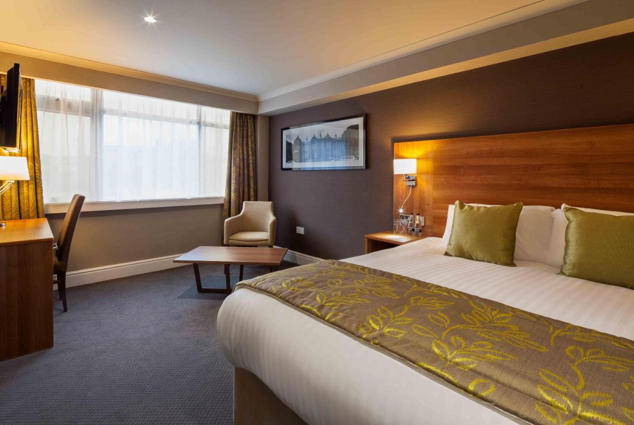 Cresta Court Hotel Altrincham Ngoại thất bức ảnh