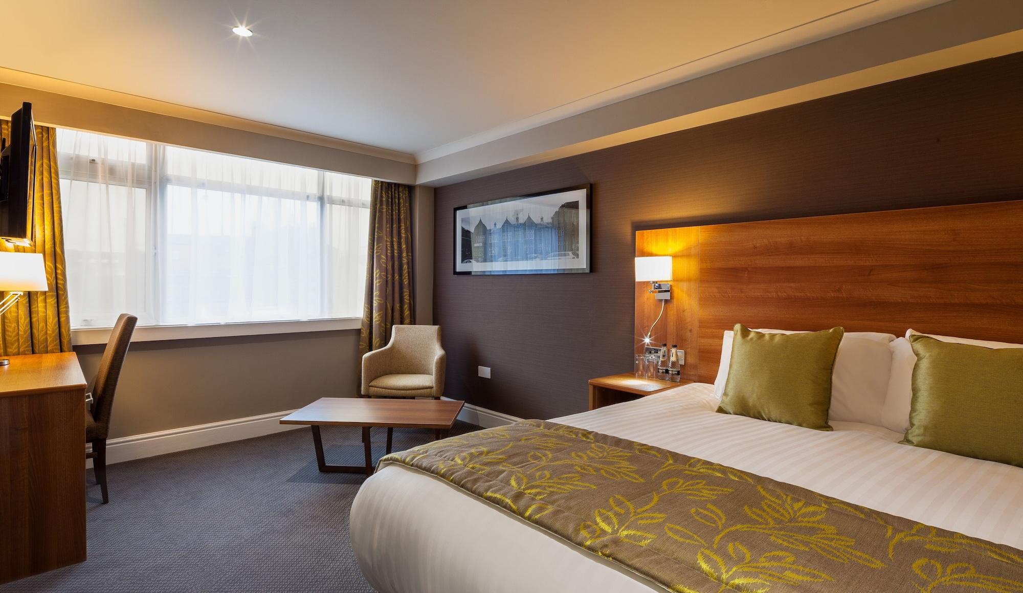Cresta Court Hotel Altrincham Ngoại thất bức ảnh