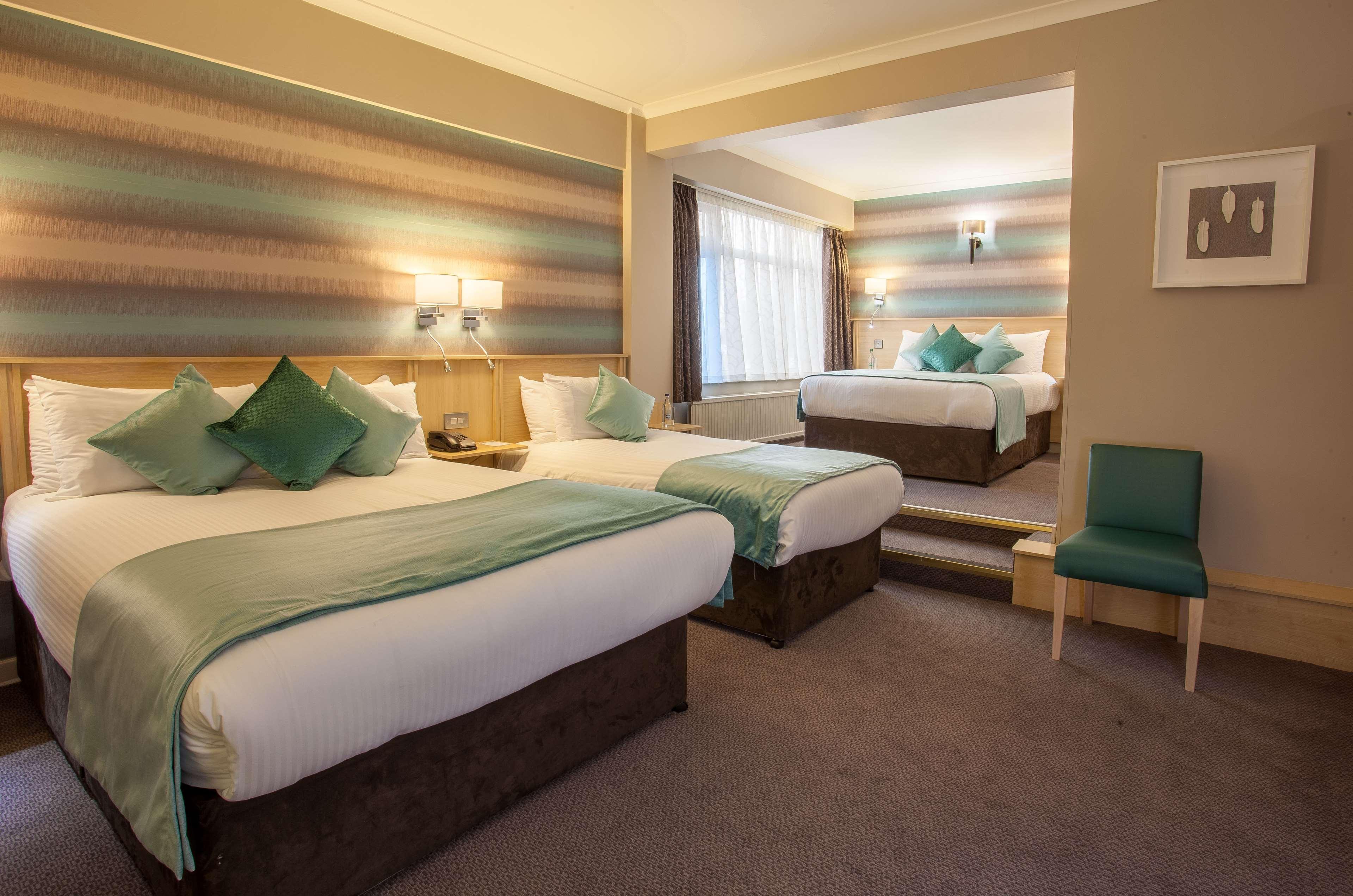Cresta Court Hotel Altrincham Ngoại thất bức ảnh