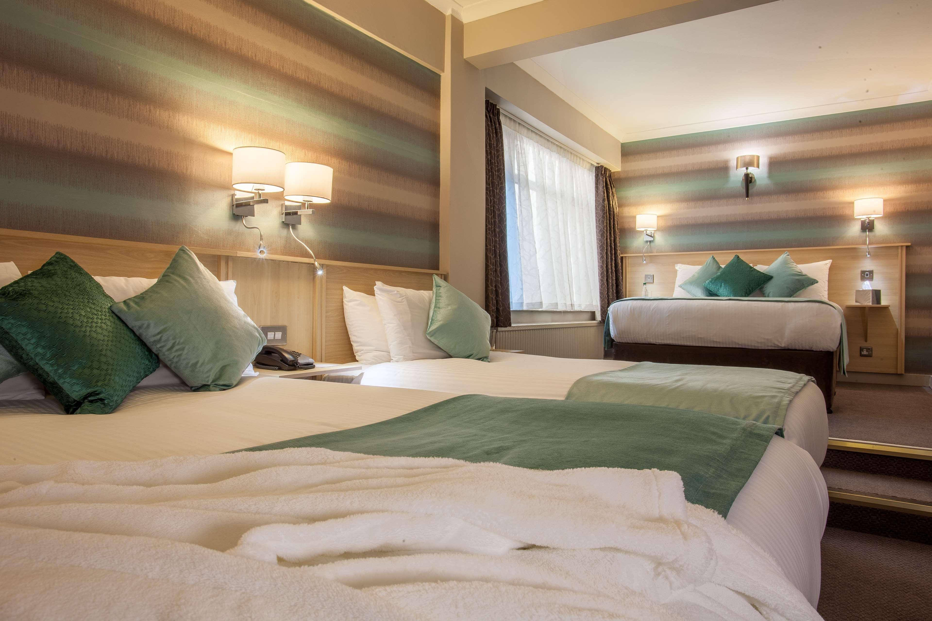Cresta Court Hotel Altrincham Ngoại thất bức ảnh