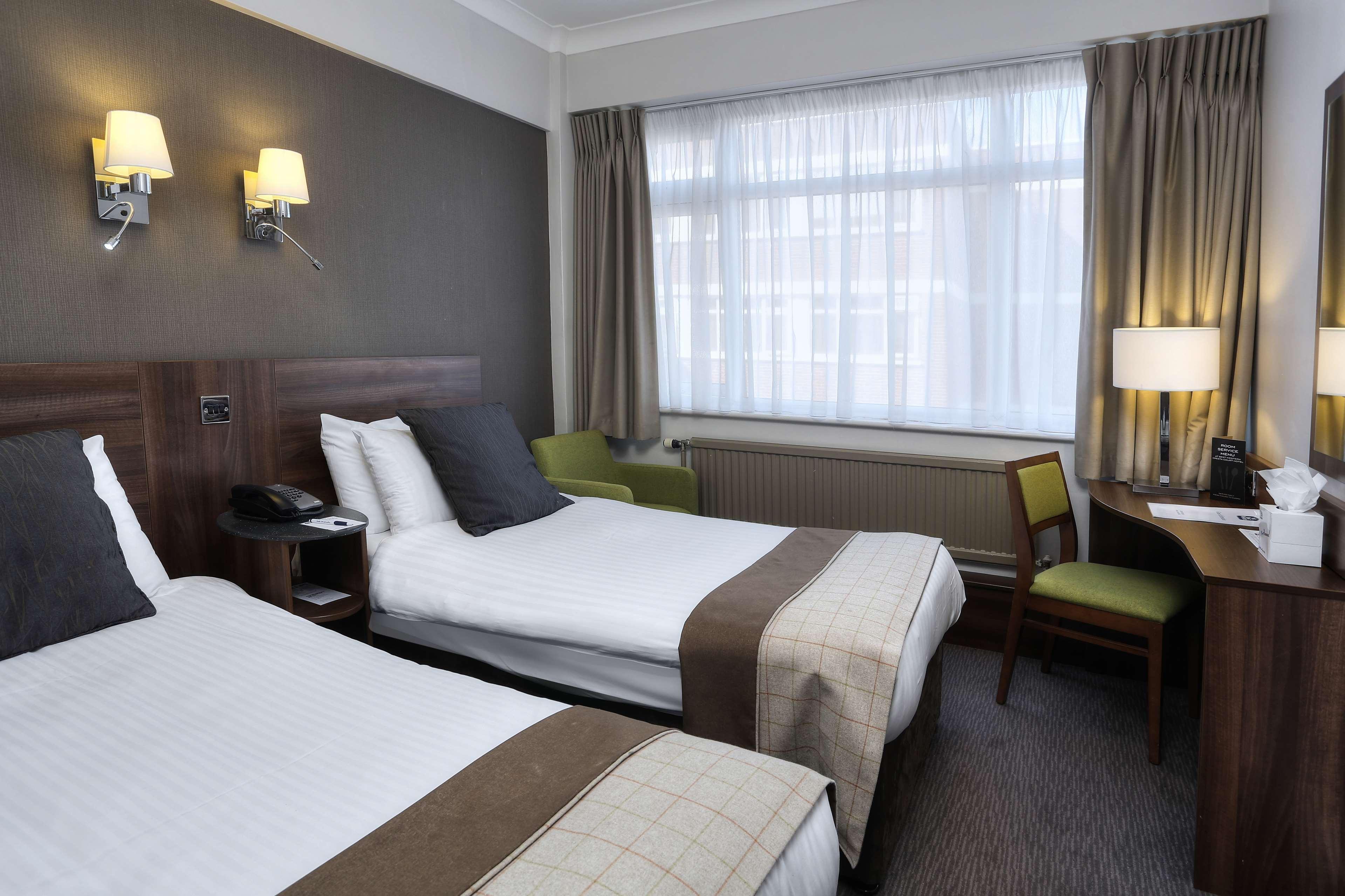 Cresta Court Hotel Altrincham Ngoại thất bức ảnh