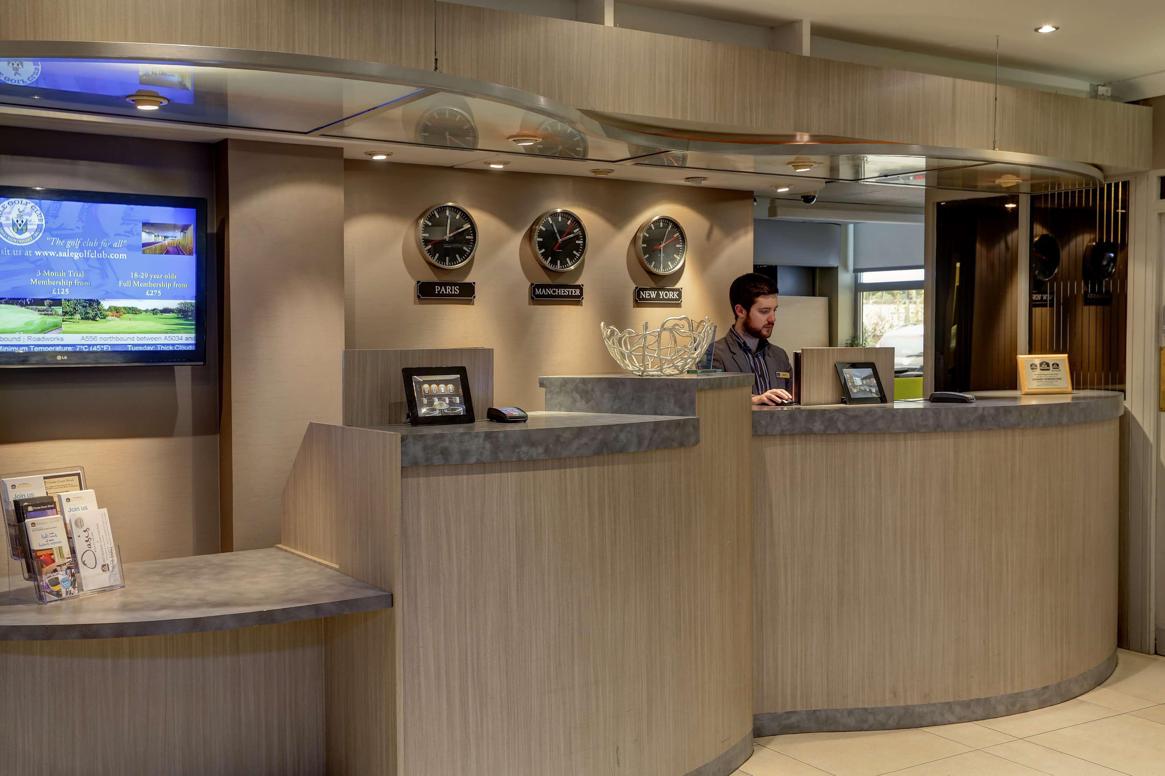 Cresta Court Hotel Altrincham Ngoại thất bức ảnh