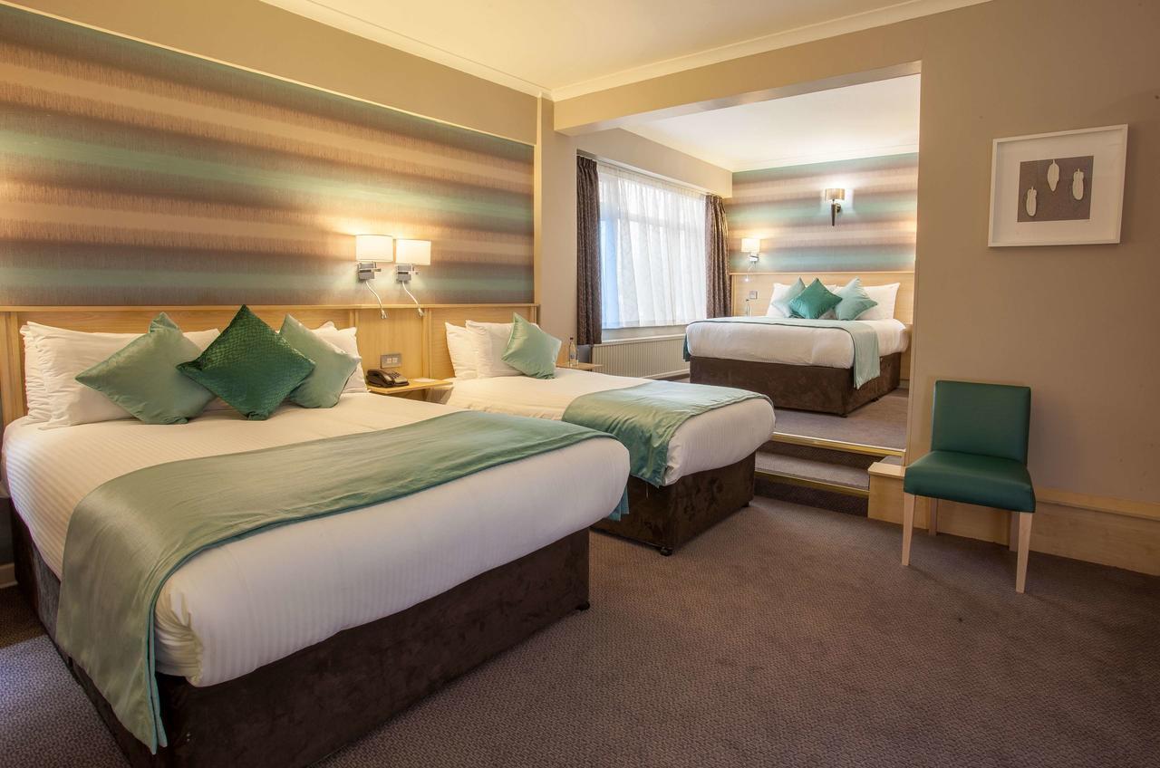 Cresta Court Hotel Altrincham Ngoại thất bức ảnh
